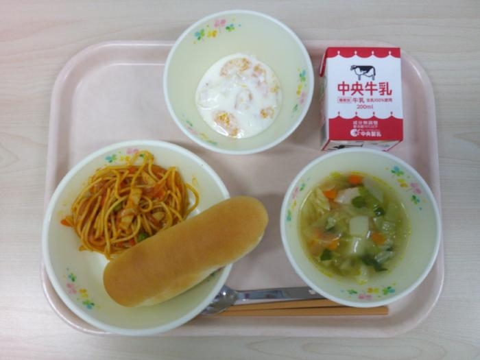 給食写真